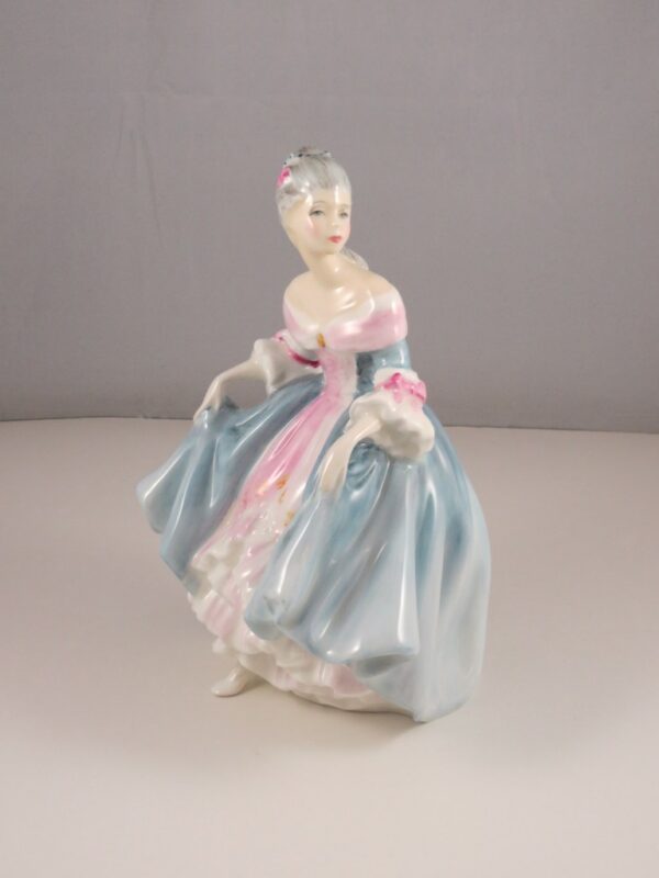 HN2425 Southern Belle (Blue & Pink)