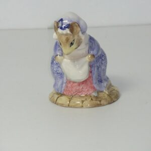 Lady Mouse made a Curtsy (BP6a)