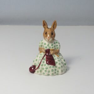 DB10 Busy Needles Bunnykins