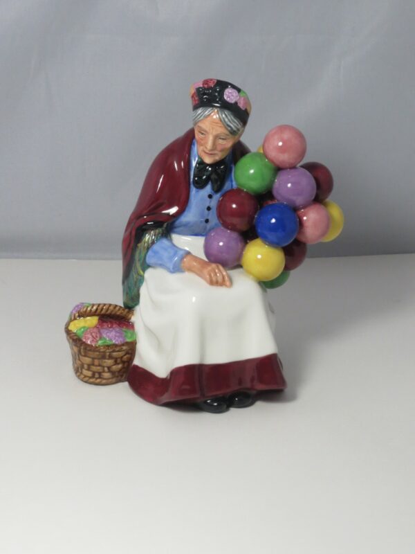 HN3737 Old Balloon Seller (Red)
