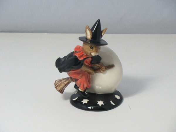 DB162 Trick or Treat Bunnykins