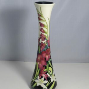 #2094 Queen's Choice Vase (1/9)
