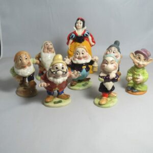 #3036 BESWICK SNOW WHITE & THE SEVEN DWARVES
