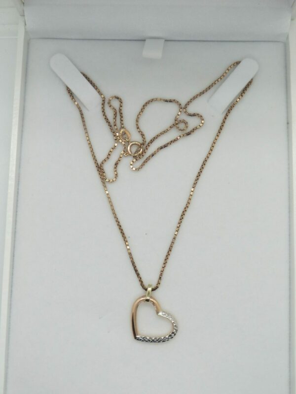 #3078 SUPERB 9CT ROSE GOLD HEART PENDANT AND CHAIN
