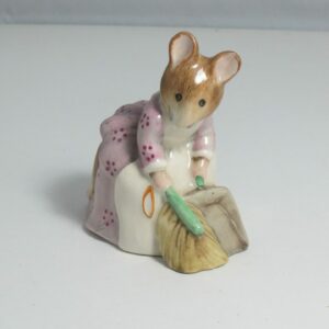Hunca Munca Sweeping