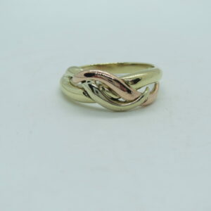 #3200 9CT THREE-TONE GOLD RING - Size 6.5 or M