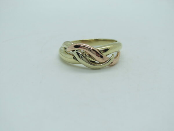 #3200 9CT THREE-TONE GOLD RING - Size 6.5 or M