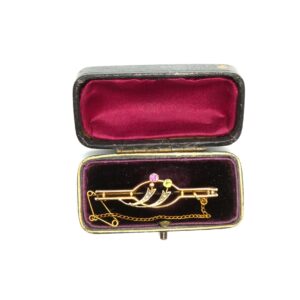 #3413 ANTIQUE 9CT ROSE GOLD SUFFRAGETTE BROOCH IN ORIGINAL BOX (Value: $1,890.00)
