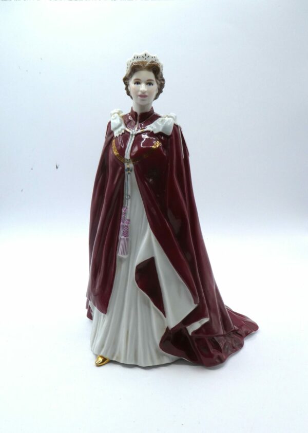 #3675 Royal Worcester Queen Elizabeth II