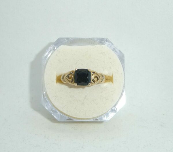 #2857 9ct Yellow Gold Blue/Black Sapphire Ring