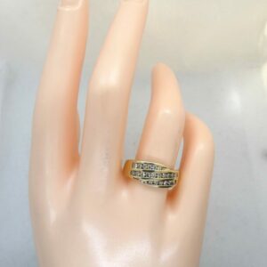 #3820 9ct Yellow Gold Diamond Ring