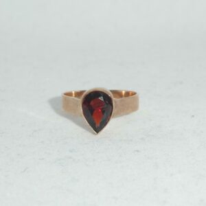 #3856 9ct Rose Gold Garnet Ring