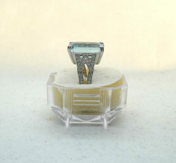 #3901 14ct White Gold Aquamarine & Diamond Ring (Value: $17,890.00) - Image 3