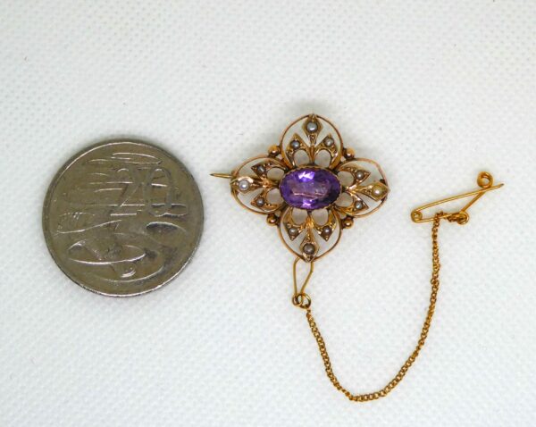 #3770 Antique Victorian 9ct Yellow Gold Amethyst & Seed Pearl Brooch - Image 2