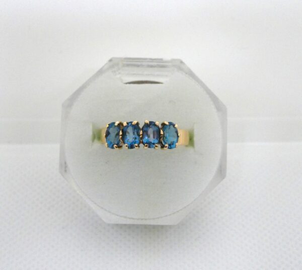 #3916 9ct Yellow Gold London Blue Topaz Ring