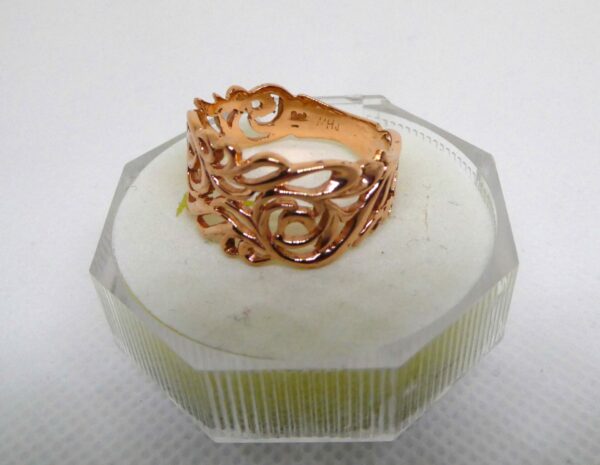 #3550 Vintage 9ct Rose Gold Filigree Ring - Image 3