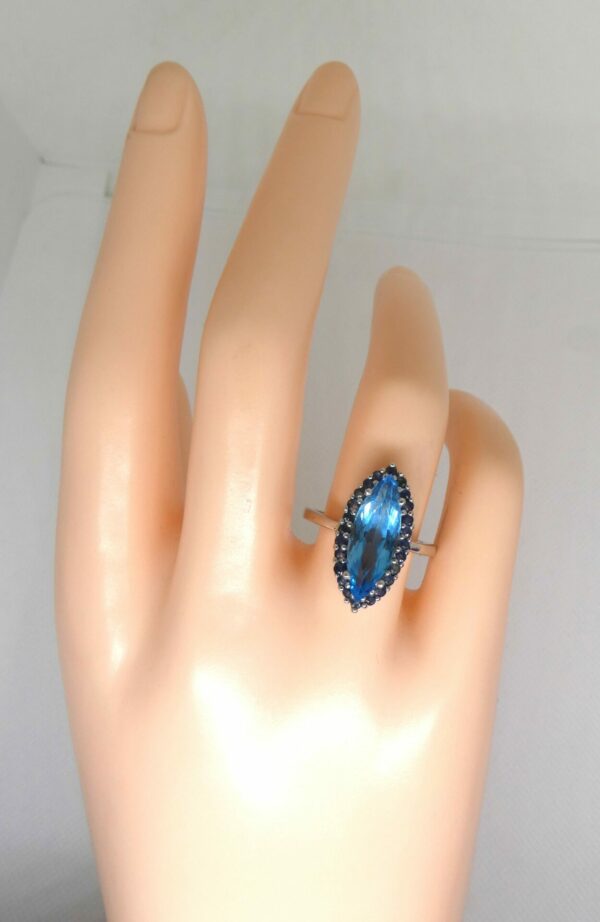 #3971 9ct White Gold Blue Topaz & Sapphire Ring