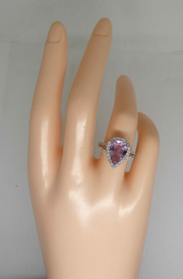 #3983 14ct White Gold Kunzite & Diamond Ring (Value: $10,250.00) - Image 2