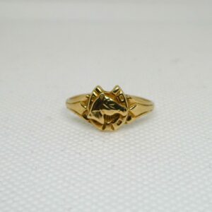 #3992 Vintage 9ct Yellow Gold Horse Head Ring