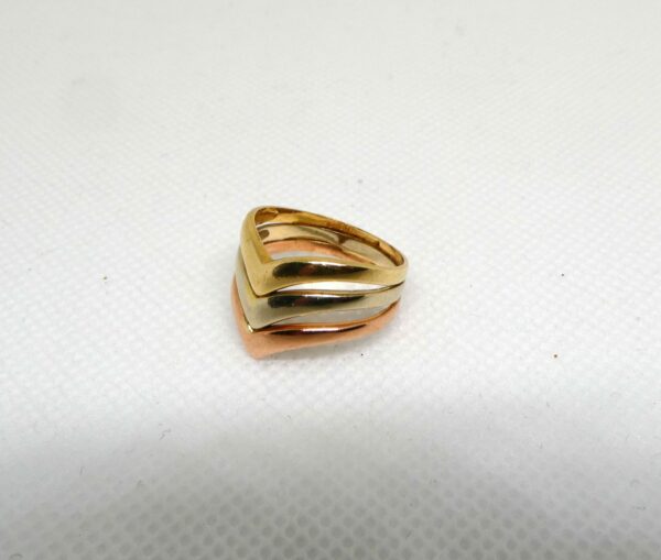 #3998 9ct Yellow, Rose & White Gold Chevron Ring - Image 3