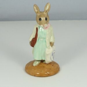 DB233  Shopper Bunnykins