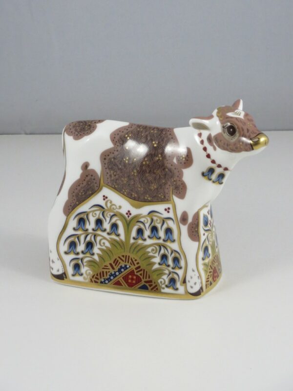 Paperweight Bluebell Calf