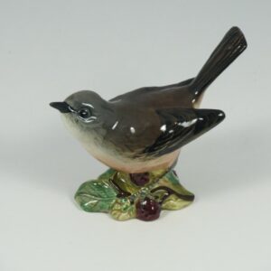 #2106b Whitethroat - Second Version (beak closed)