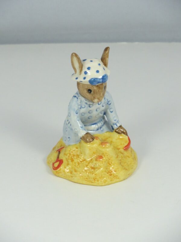 DB177  Seaside Bunnykins