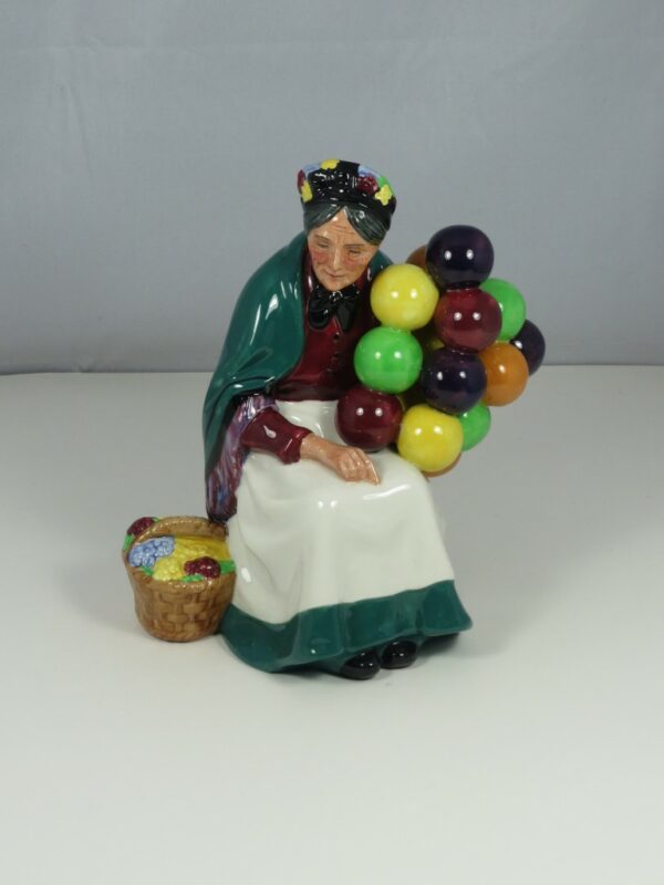 HN1315 Old Balloon Seller